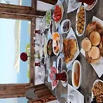 Hotel Arya 3*
